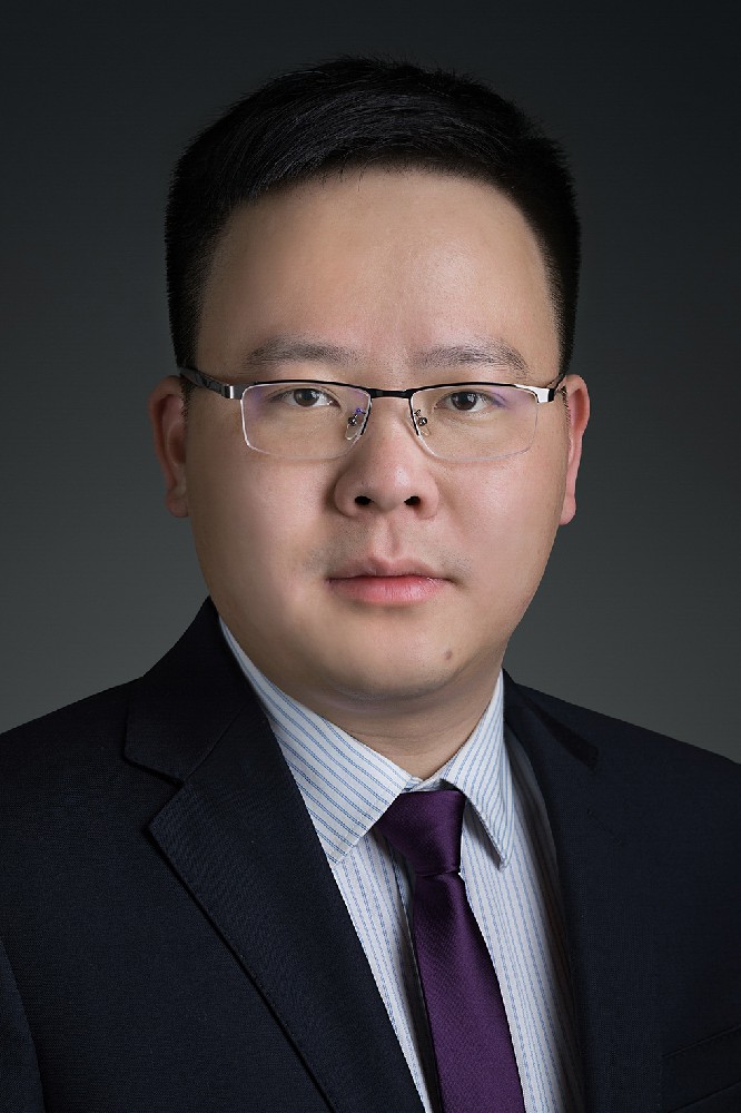 吕林群